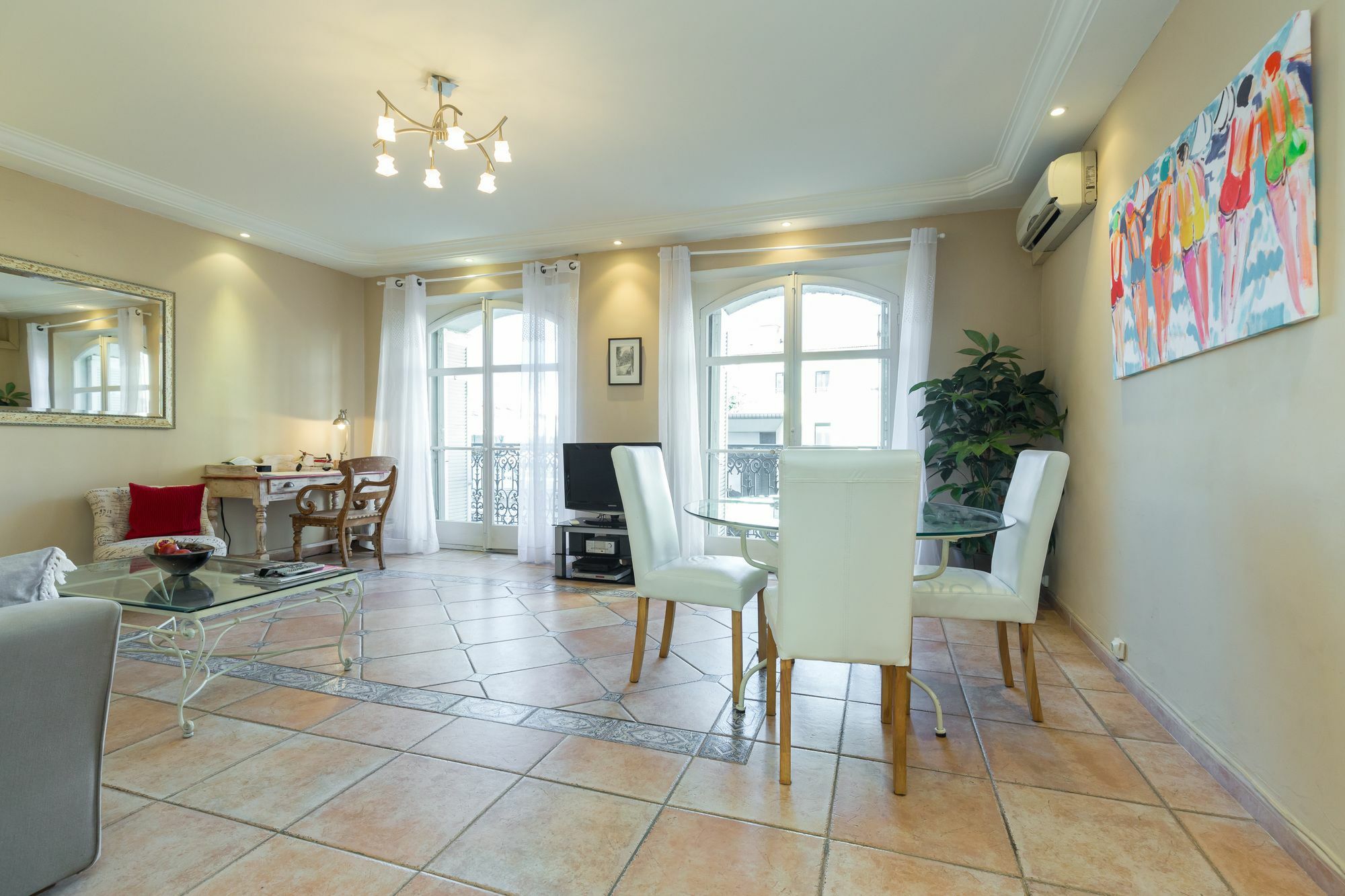 Lovely 2 Bed 2 Bath Apartment In Cannes On Rue Antibea Easy Walk To The Palais 224 Extérieur photo