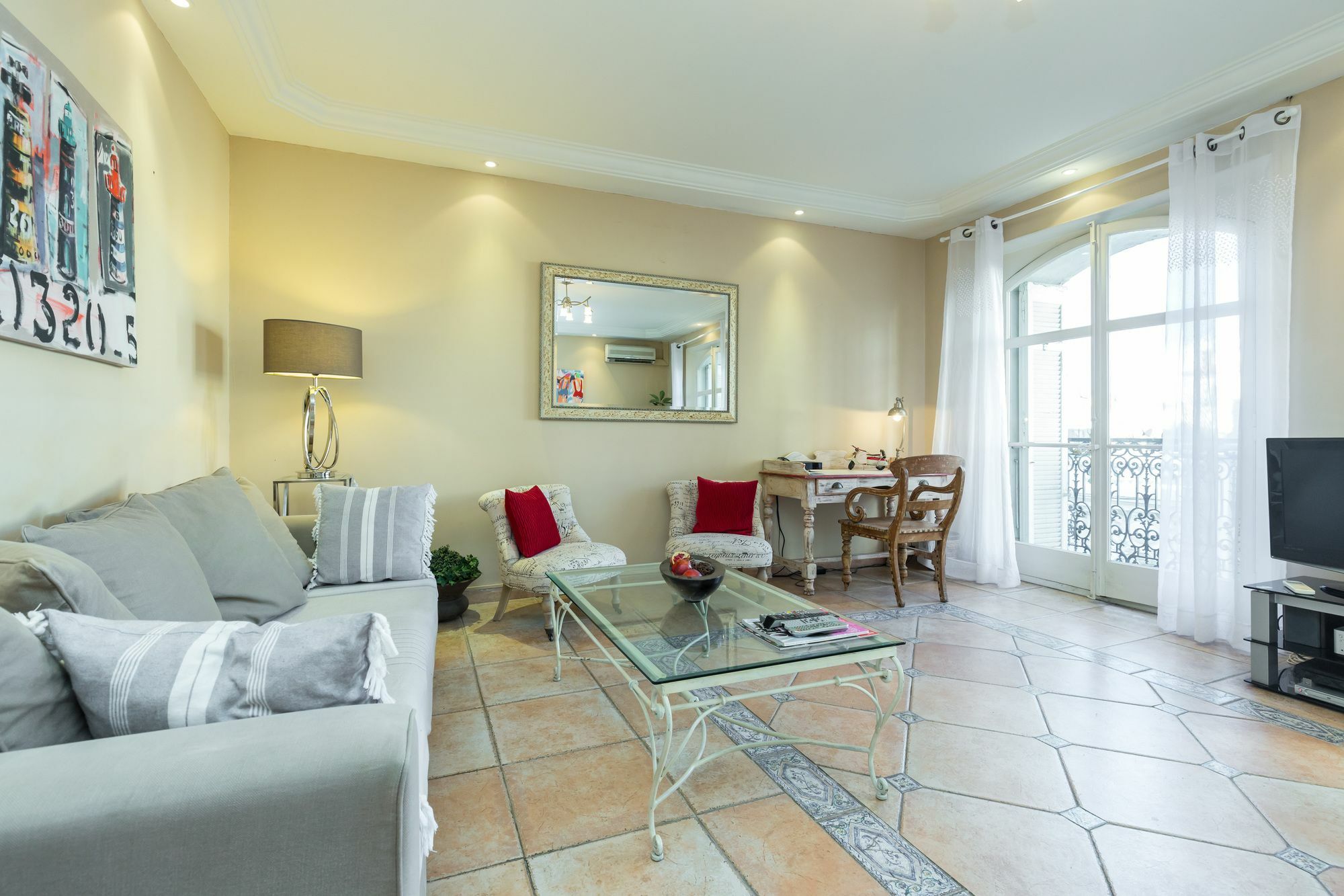 Lovely 2 Bed 2 Bath Apartment In Cannes On Rue Antibea Easy Walk To The Palais 224 Extérieur photo