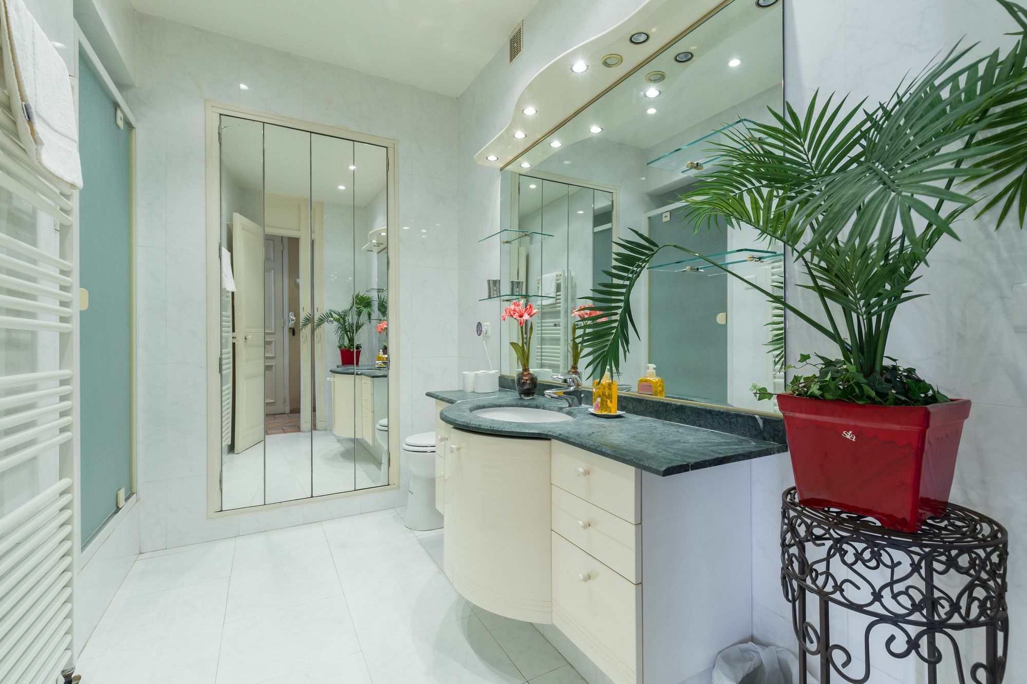 Lovely 2 Bed 2 Bath Apartment In Cannes On Rue Antibea Easy Walk To The Palais 224 Extérieur photo
